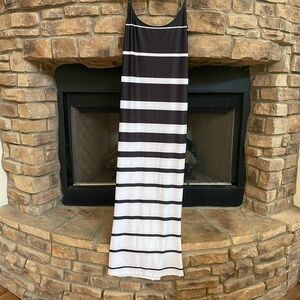 NWOT Black and white striped maxi dress with spaghettis straps. Large